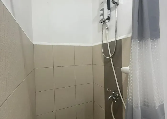 Grace Residences Pool View Free Wi-fi Near Bgc And Mckinley * Manila