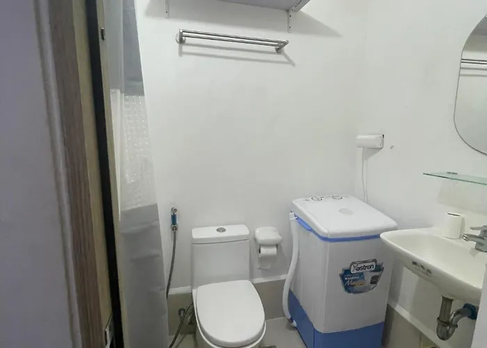 Grace Residences Pool View Free Wi-fi Near Bgc And Mckinley * Manila
